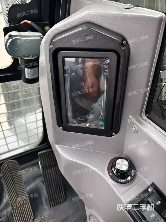 顯示屏?（駕駛室部分）