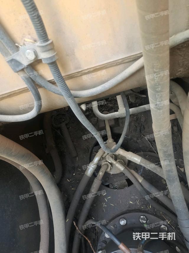 回轉(zhuǎn)馬達(dá)（上車部件）