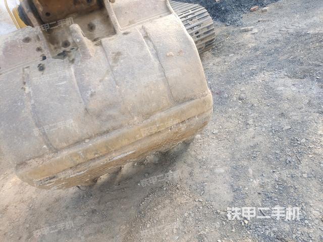 小臂整體左后（工作和回轉(zhuǎn)裝置）