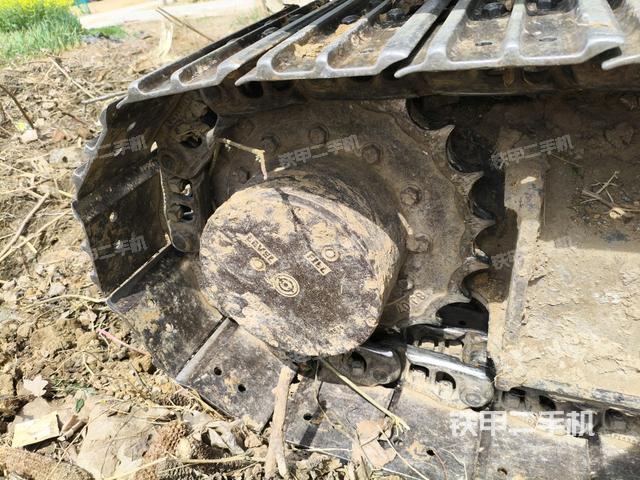 右驅(qū)動(dòng)輪（行走機(jī)構(gòu)）