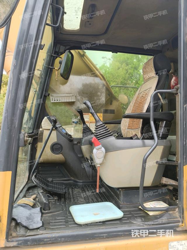 座椅后部（駕駛室部分）