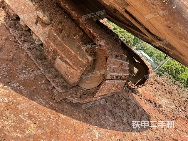 右側(cè)履帶整體（行走機構(gòu)）