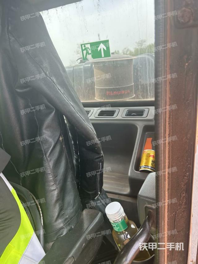 后窗玻璃角標(biāo)（駕駛室部分）