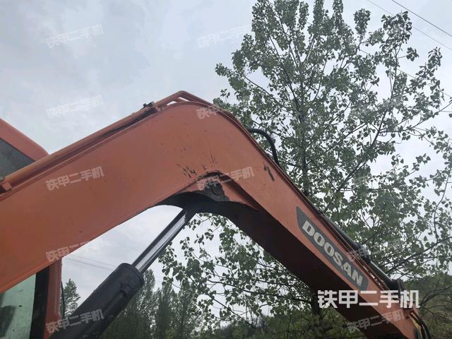 大臂整體?右側(cè)(工作和回轉(zhuǎn)裝置) 大臂整體?右側(cè)(工作和回轉(zhuǎn)裝置)
