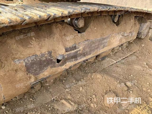 單側(cè)履帶整體（整機(jī)外觀）