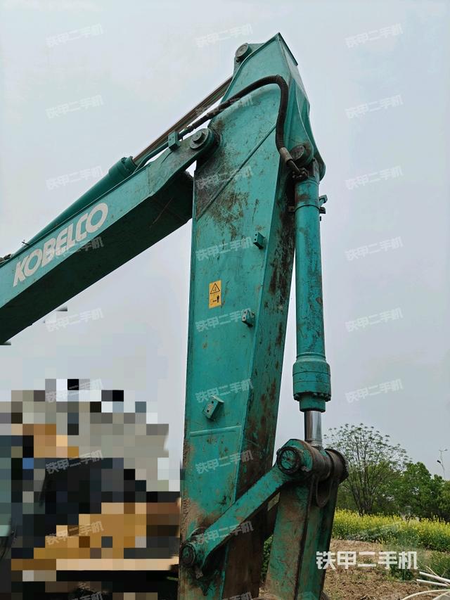 小臂整體左后(工作和回轉(zhuǎn)裝置) 小臂整體左后(工作和回轉(zhuǎn)裝置)