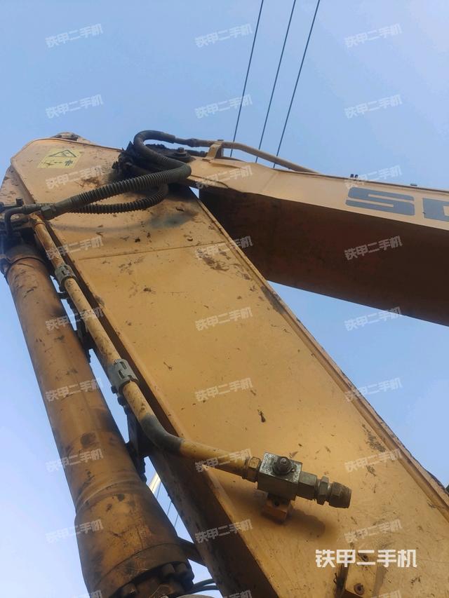 大臂油缸整體?豎拍（工作和回轉(zhuǎn)裝置）