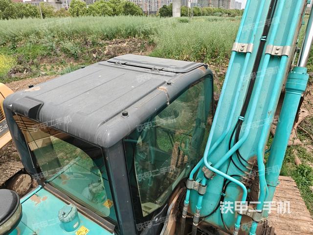 駕駛室頂部俯視(上車部件) 駕駛室頂部俯視(上車部件)