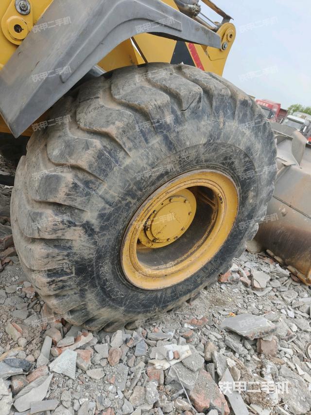 左后輪（行走機(jī)構(gòu)）