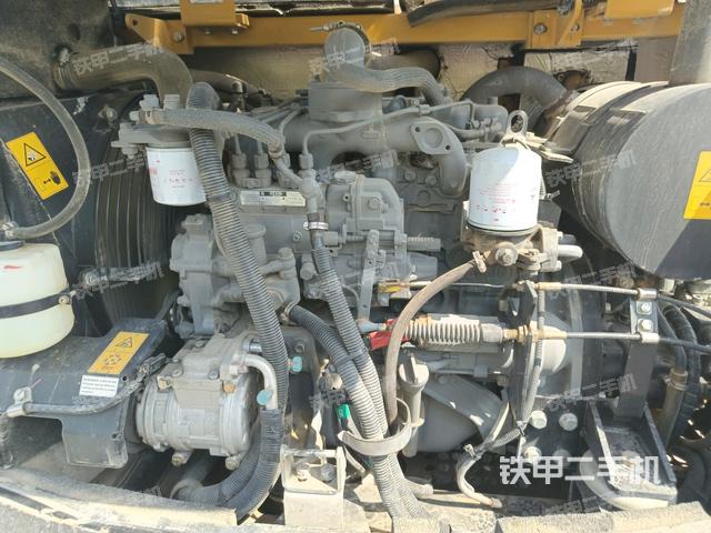 發(fā)動(dòng)機(jī)整體俯視(整機(jī)外觀) 發(fā)動(dòng)機(jī)整體俯視(整機(jī)外觀)