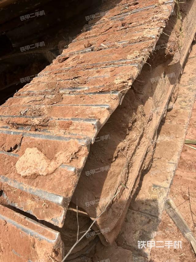 左導(dǎo)向輪（行走機(jī)構(gòu)）