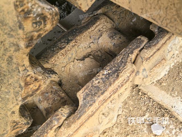 左驅(qū)動(dòng)輪(行走機(jī)構(gòu)) 左驅(qū)動(dòng)輪(行走機(jī)構(gòu))