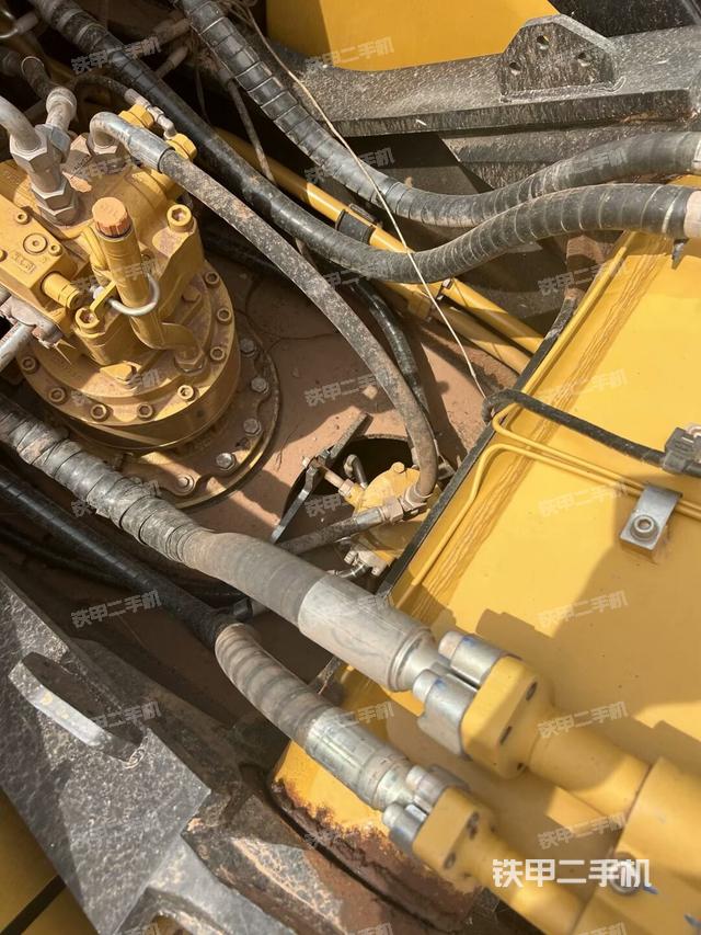 回轉(zhuǎn)馬達(dá)（上車部件）