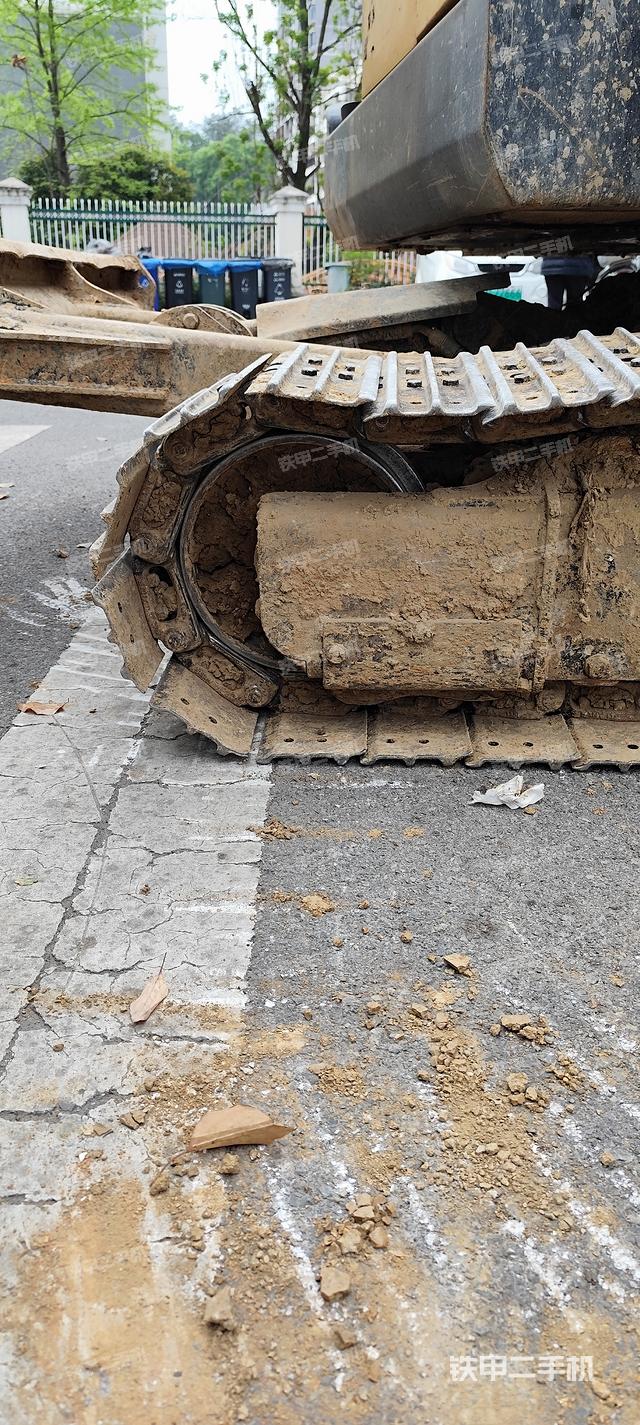 单侧履带整体（整机外观）