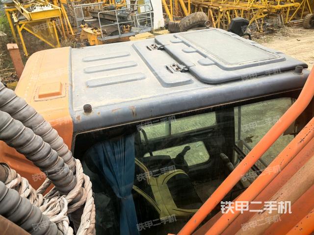駕駛室頂部俯視（上車部件）
