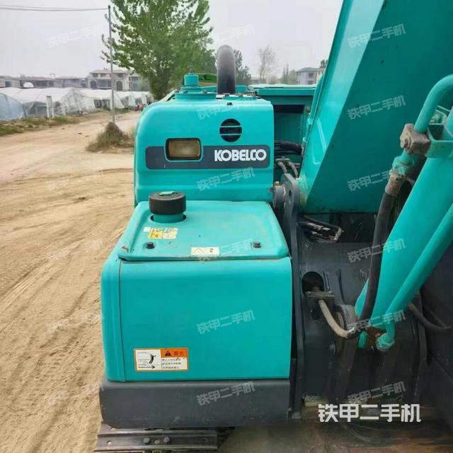 單側履帶整體(整機外觀) 單側履帶整體(整機外觀)