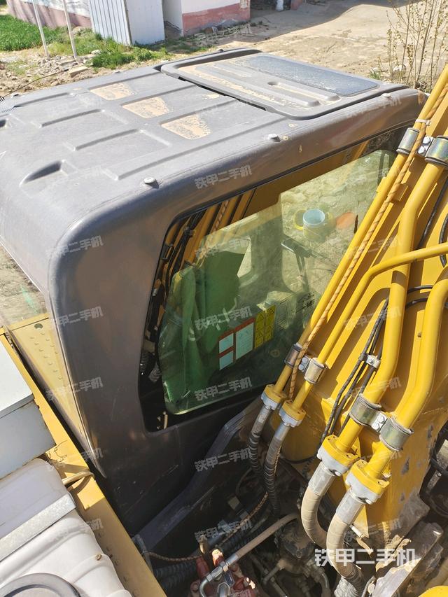 駕駛室頂部俯視（上車部件）