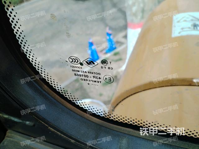 后窗玻璃角標(biāo)（駕駛室部分）