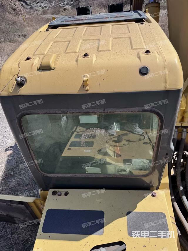 駕駛室頂部（整機(jī)外觀）