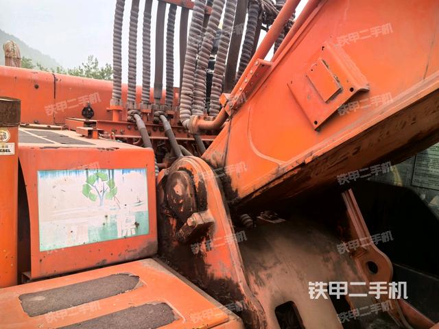 大臂根部?斜視（工作和回轉(zhuǎn)裝置）