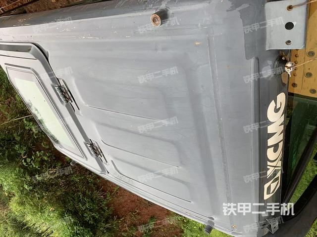 駕駛室頂部（整機(jī)外觀）