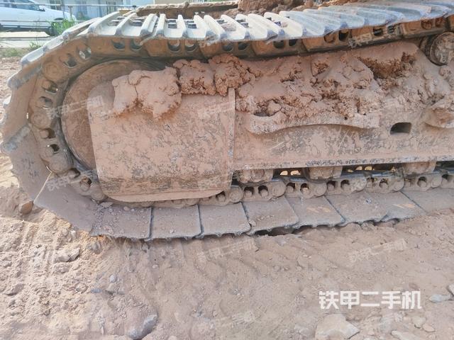 右導(dǎo)向輪（行走機(jī)構(gòu)）