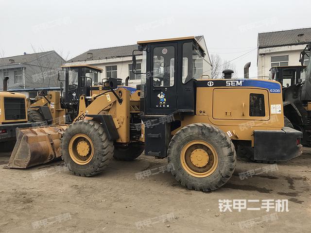 工作裝置整體(整機外觀及大件) 工作裝置整體(整機外觀及大件)