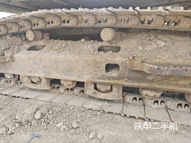 右側(cè)履帶整體（行走機(jī)構(gòu)）