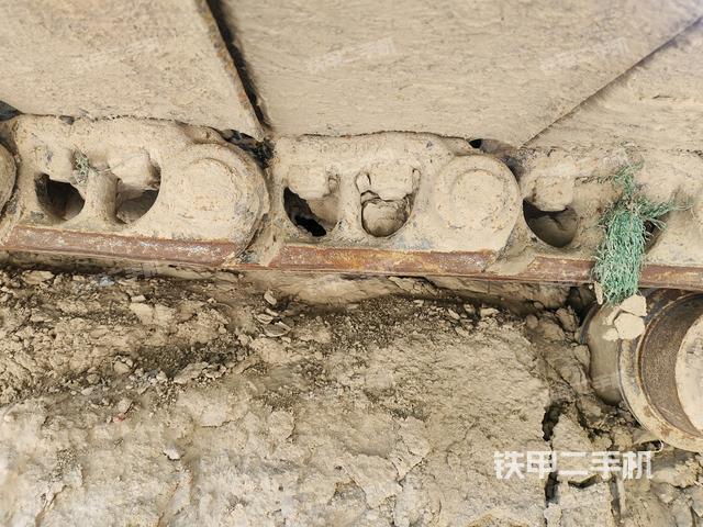 右側履帶整體（行走機構）