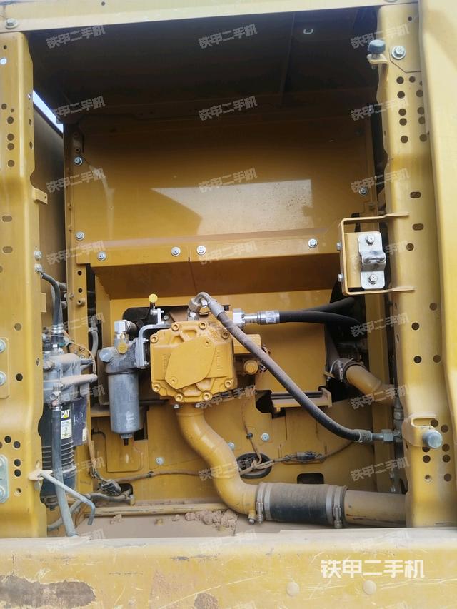 液壓泵室（大件艙室）