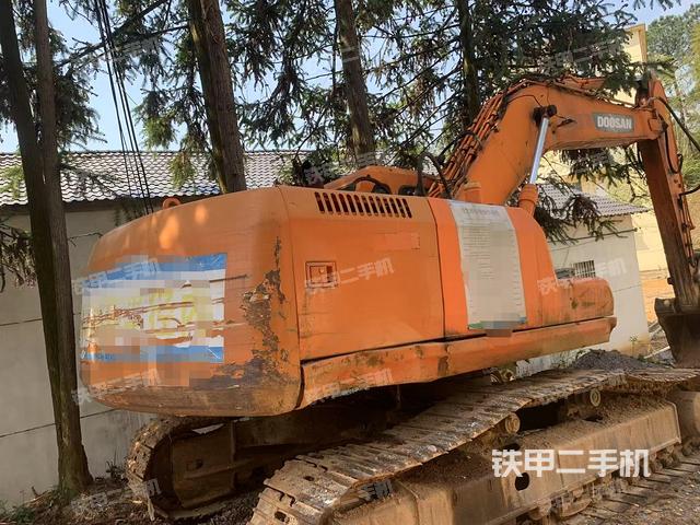 整機(jī)右后45°（整機(jī)外觀）