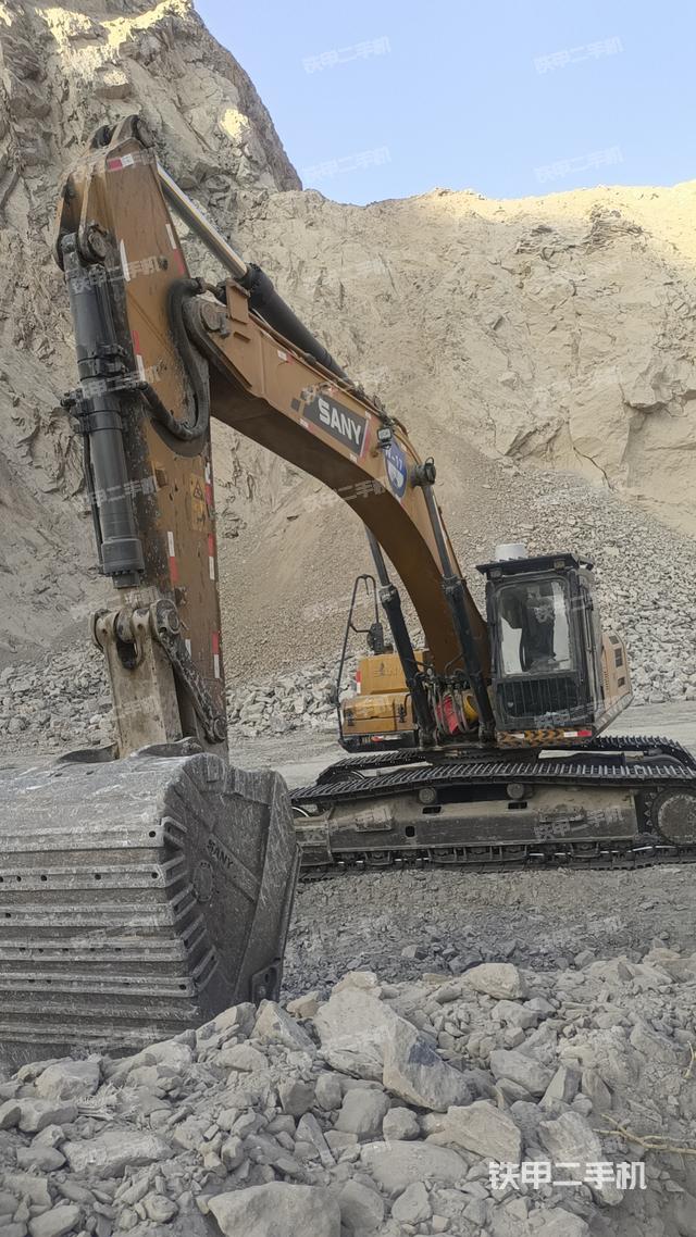 驾驶室整体（整机外观）