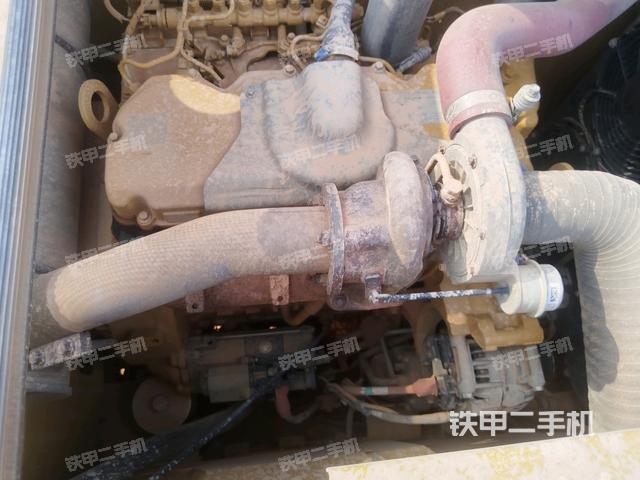 發(fā)動(dòng)機(jī)室（上車部件）