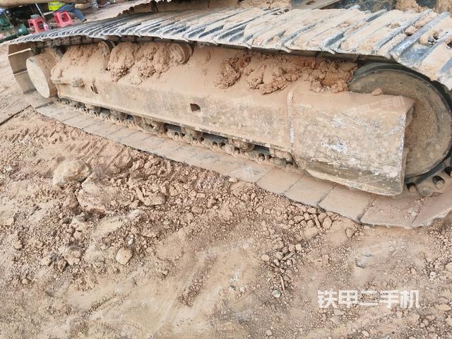 右側(cè)履帶整體（行走機(jī)構(gòu)）