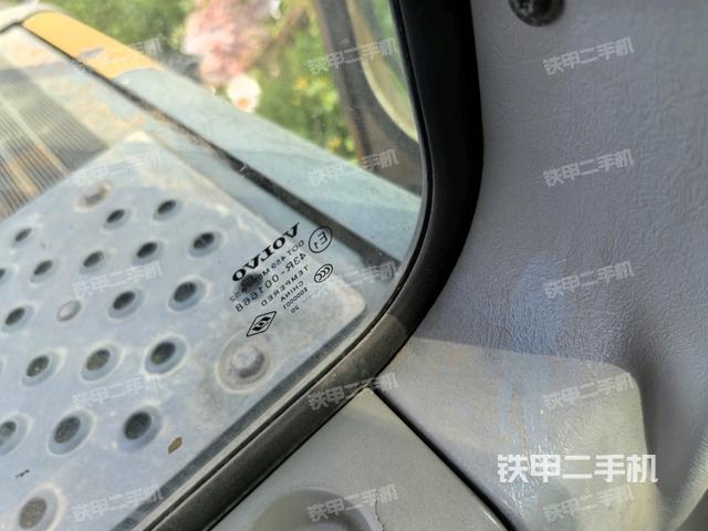 座椅后部（駕駛室部分）