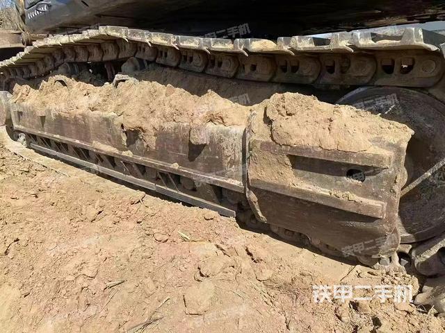 單側(cè)履帶整體（整機(jī)外觀）