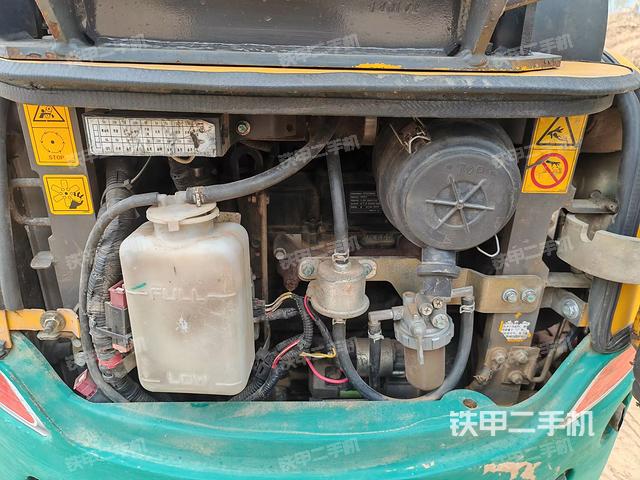 發(fā)動(dòng)機(jī)整體俯視(整機(jī)外觀) 發(fā)動(dòng)機(jī)整體俯視(整機(jī)外觀)