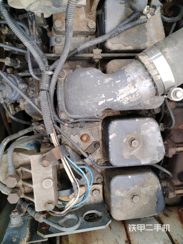 氣門室蓋螺絲特寫（上車部件）