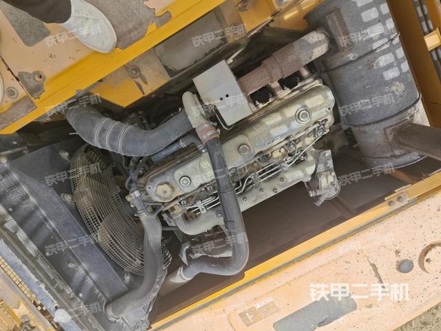 發(fā)動(dòng)機(jī)室(上車部件) 發(fā)動(dòng)機(jī)室(上車部件)