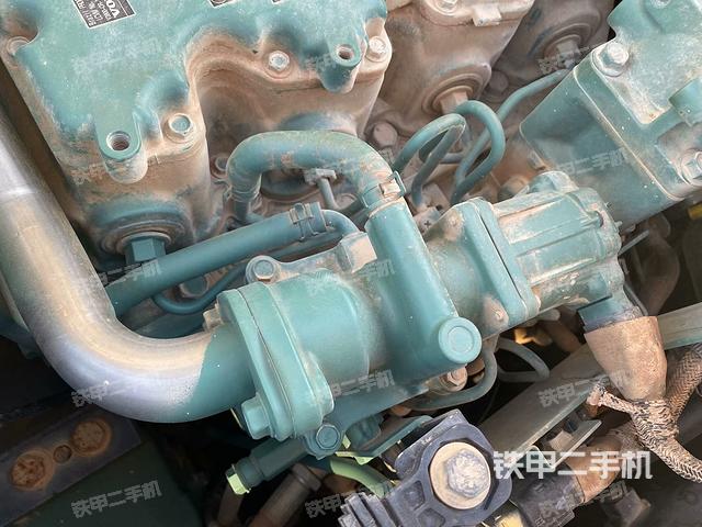 駕駛室整體（整機(jī)外觀）