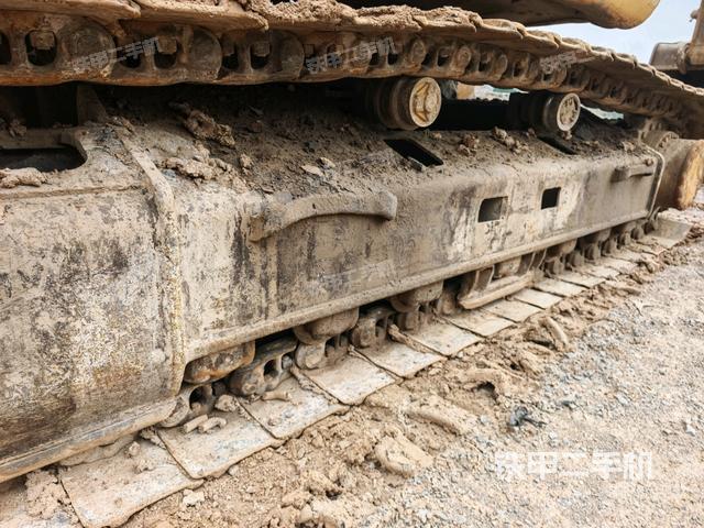 單側(cè)履帶整體（整機外觀）