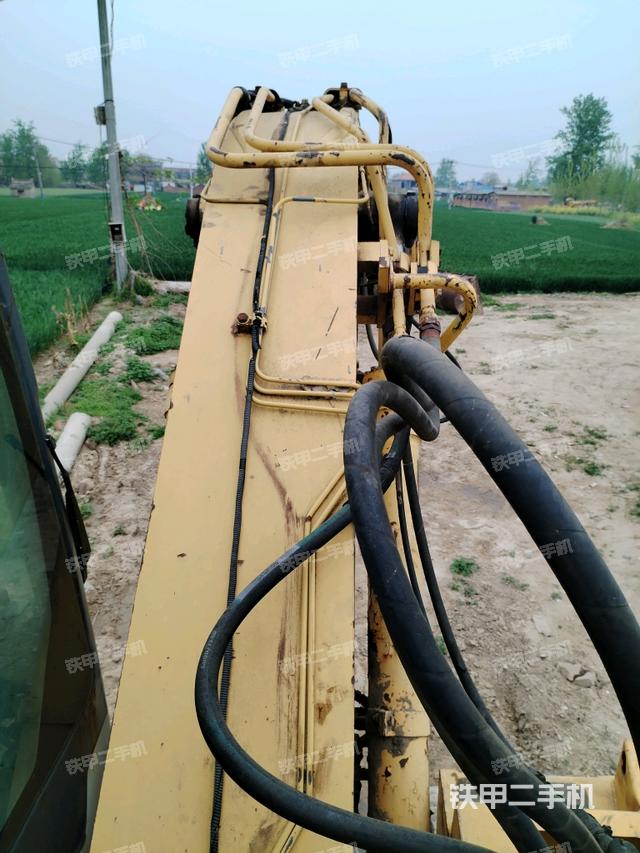 大臂背部俯視（工作和回轉(zhuǎn)裝置）