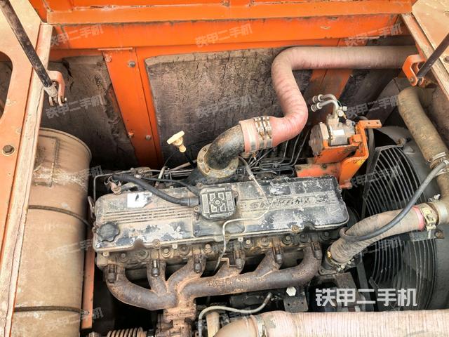 發(fā)動(dòng)機(jī)室（上車部件）