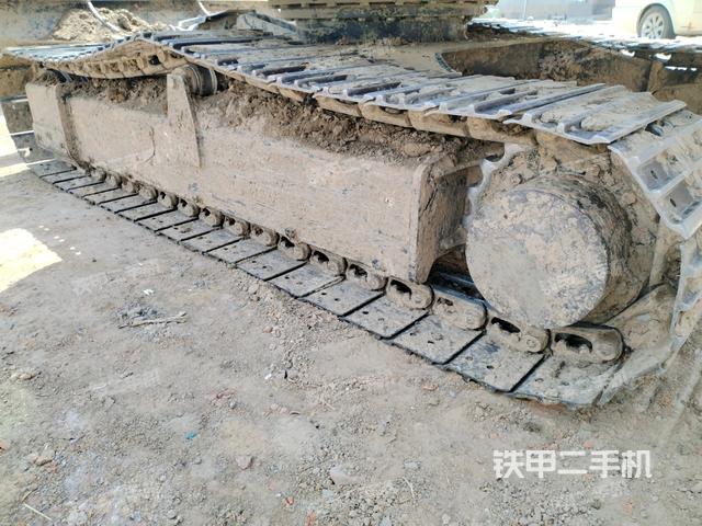 左側履帶整體?（行走機構）