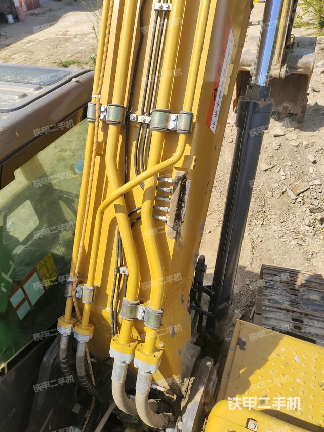 大臂背部俯視（工作和回轉裝置）