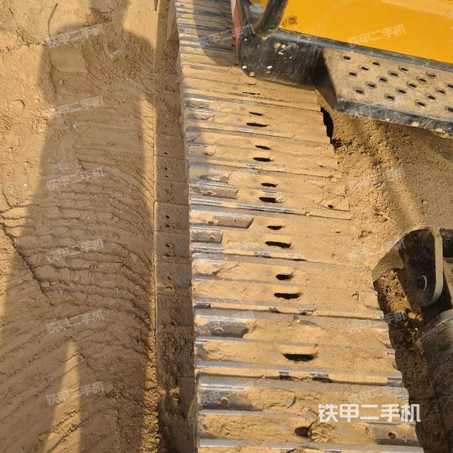 單側履帶整體（整機外觀）