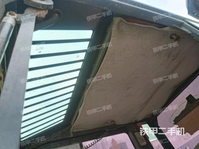 駕駛室頂部（整機(jī)外觀）