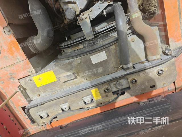 散熱器正面（大件艙室）