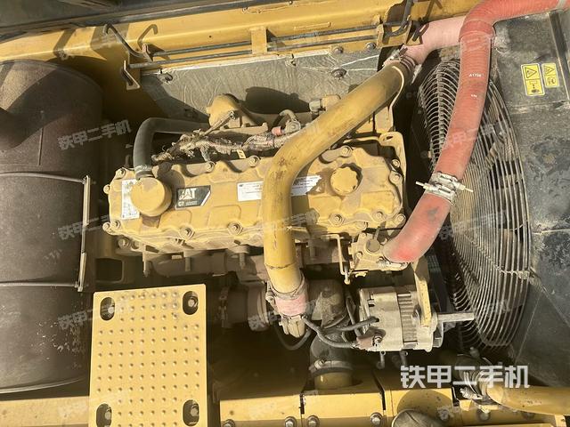 發(fā)動機整體俯視(整機外觀) 發(fā)動機整體俯視(整機外觀)