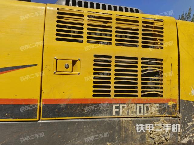 散熱器正面（大件艙室）